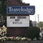 Travelodge By Wyndham North Bay Lakeshore