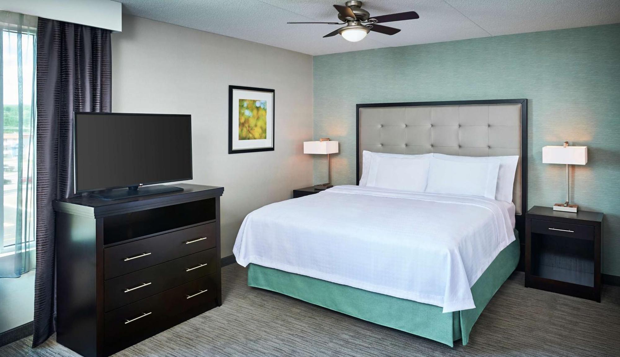 Hotel Homewood By Hilton North Bay