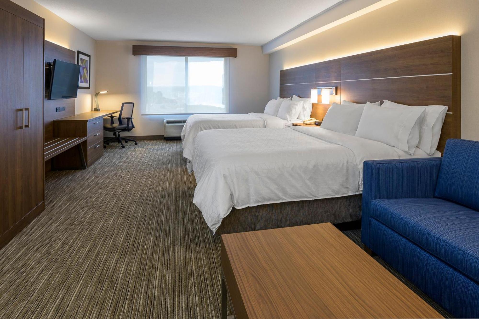 Express & By Ihg Hotel 3*