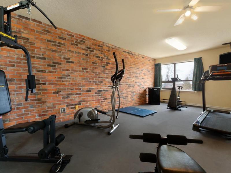 Travelodge By Wyndham Lakeshore 2* North Bay