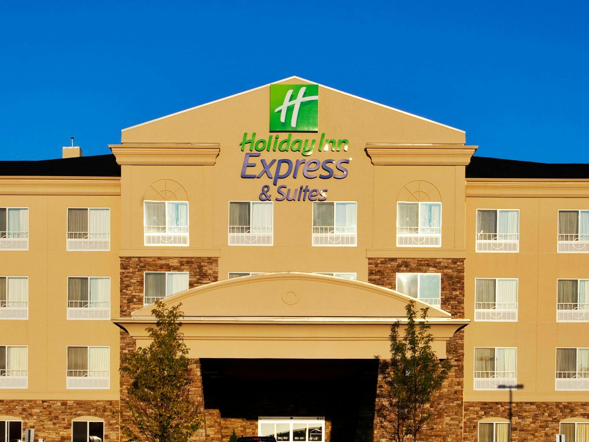 Express & By Ihg Hotel 3*