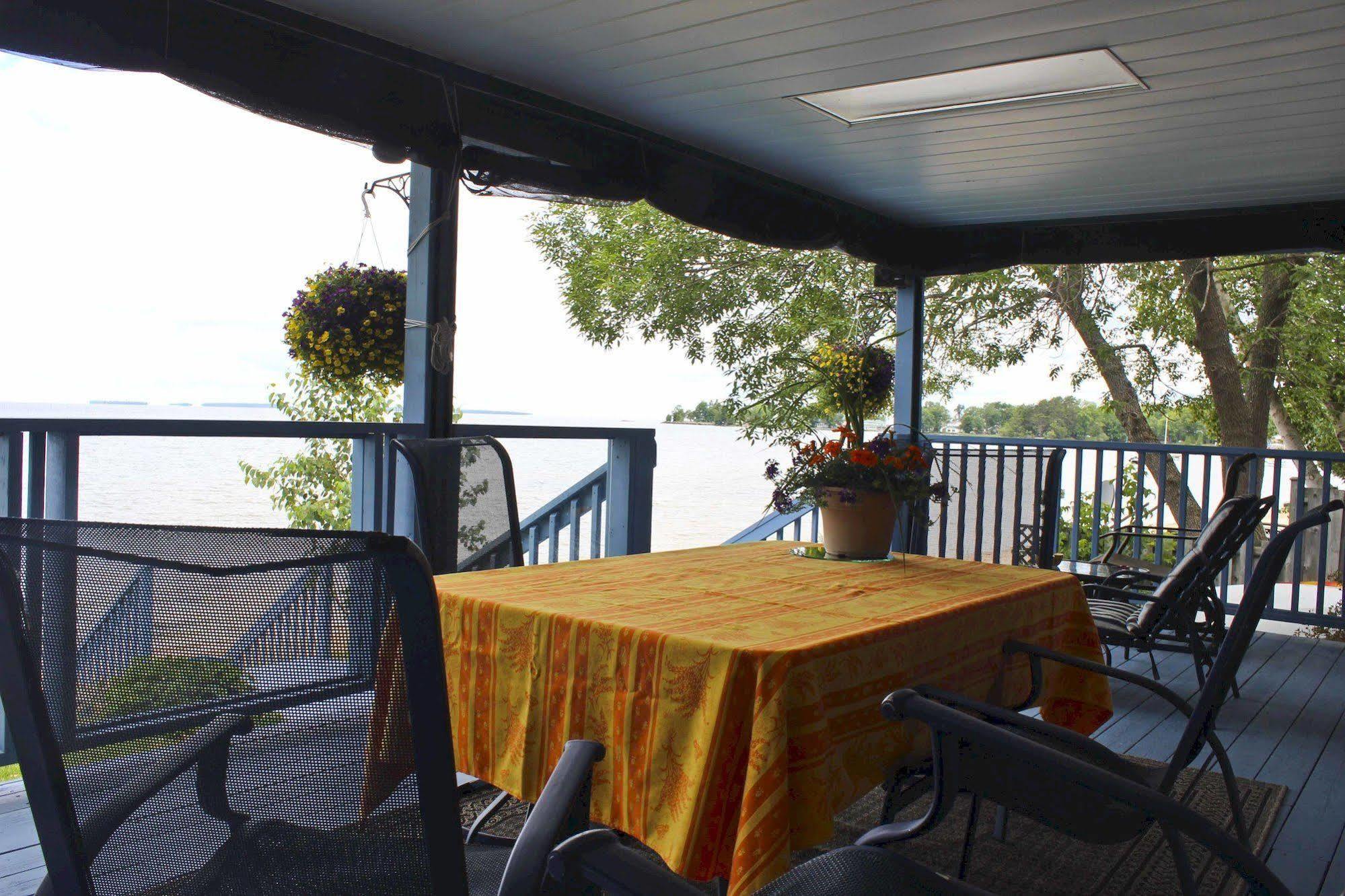 Adani Beach Retreat Bed & Breakfast North Bay